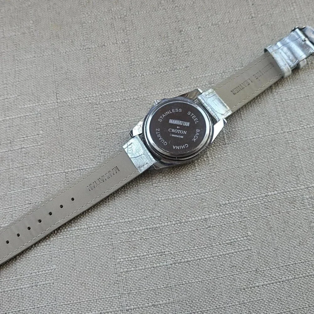 Croton Women Wristwatch Silver Leathe Strap Crystals Accent Bezel Wrist Watch - Picture 10 of 12